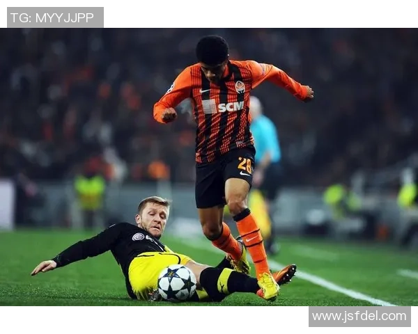 法兰克福与顿矿工激战正酣比分结果揭晓引发热议